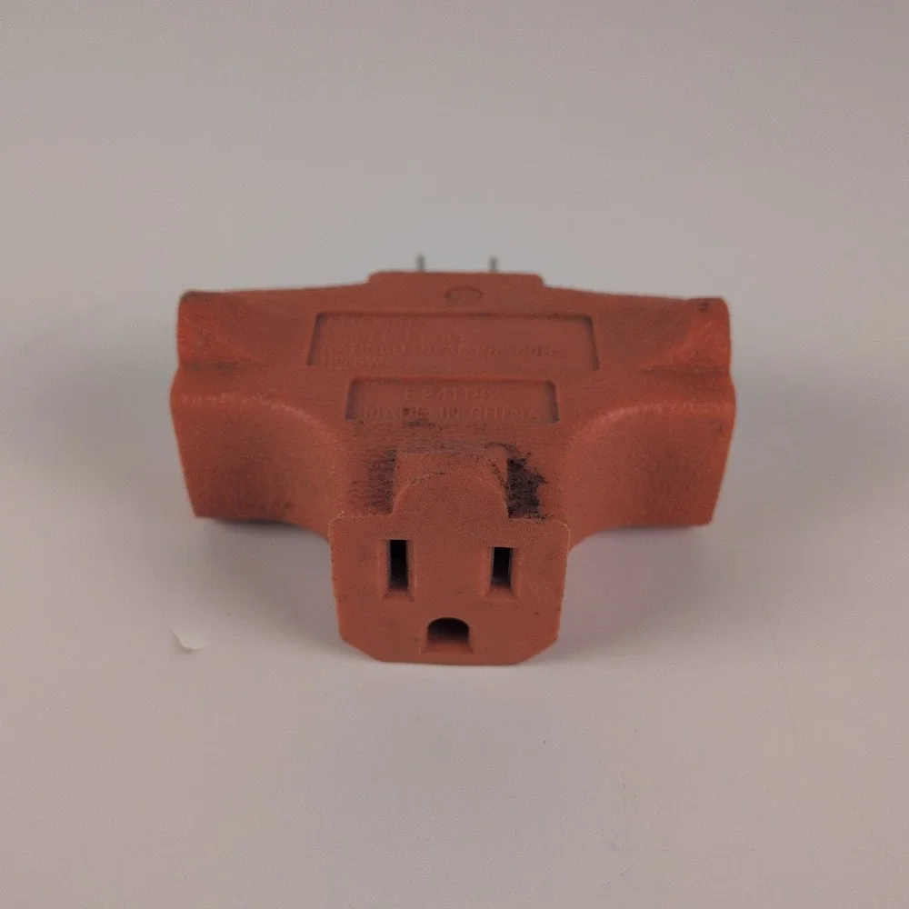 3-Way Plug Litesun Brand LT-8A